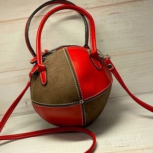 Very rare Sondra Roberts round shoulder bag